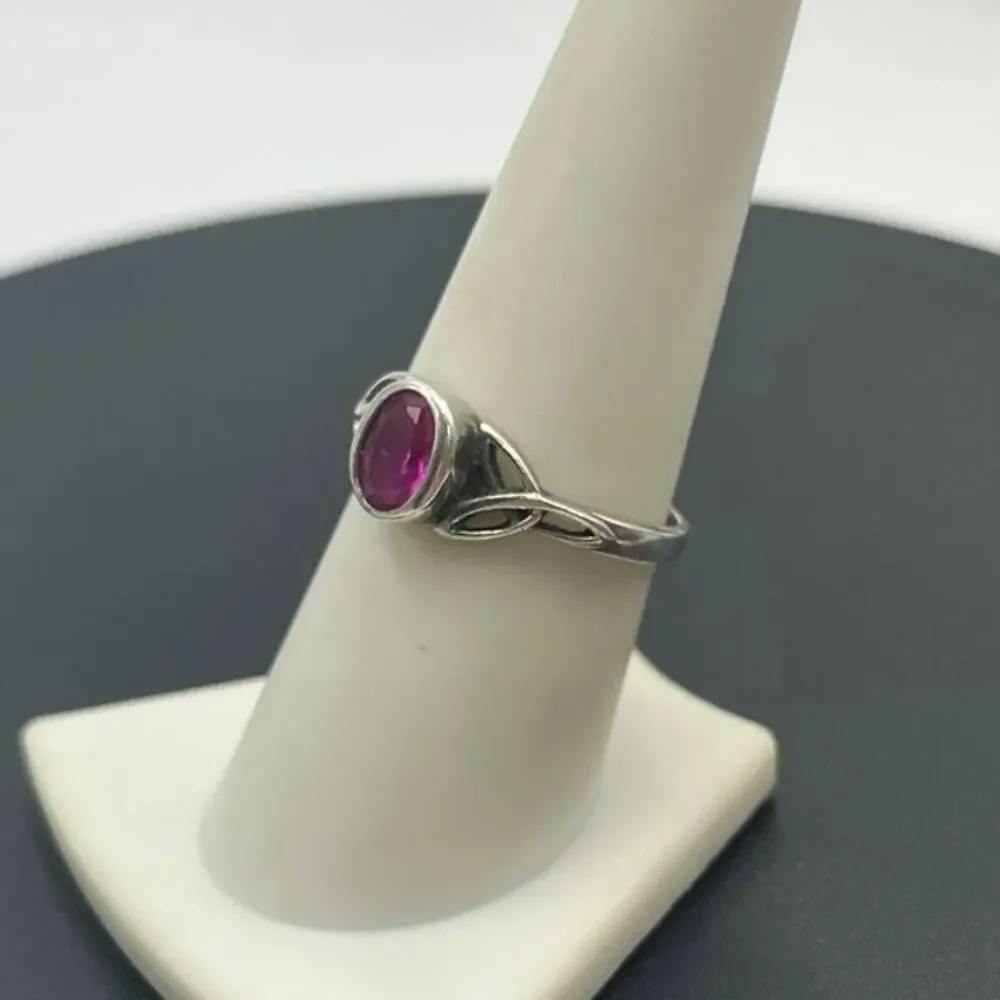 Sterling Silver 925‎ Celtic Knot Oval Bezel Set Red Ruby July Love Ring Sz 8.5